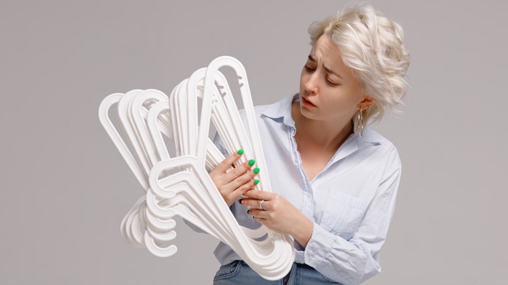 Read more about the article Hacks for Packing Clothes Hangers During an SLC Move